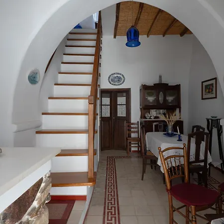 Marousω's μaisonette *