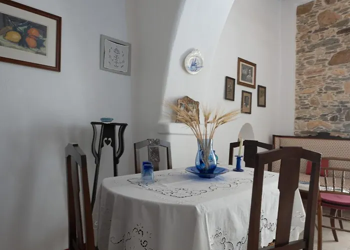 Casa de Férias Marousω's μaisonette Dhragoulas